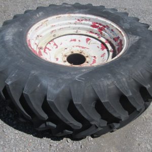 Armstrong 20.8R38 (T1082)
